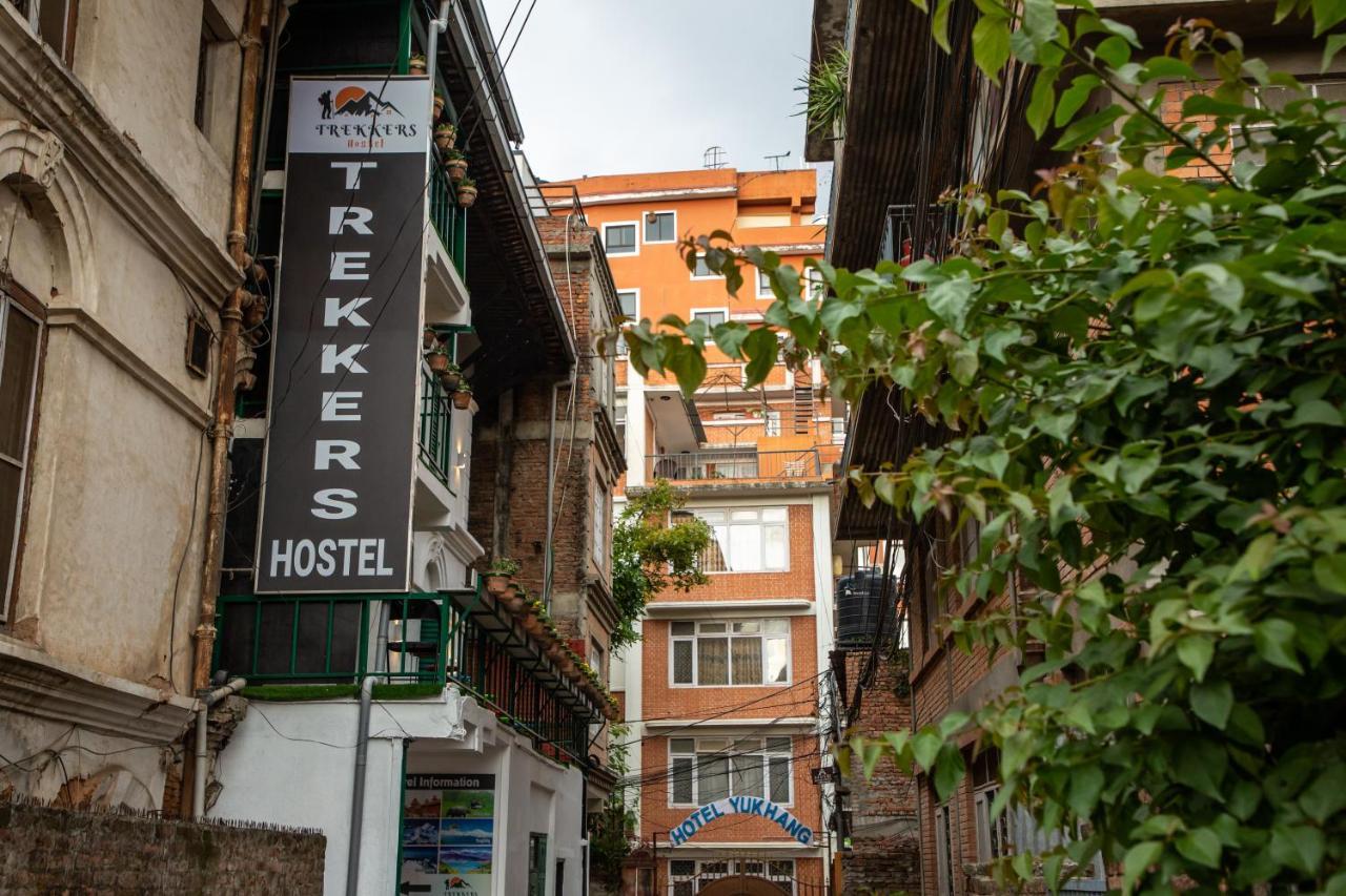 Trekkers Hostel Катманду Экстерьер фото